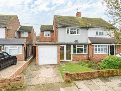 3 Bedroom Semi-detached House For Sale In Shepperton, Middlesex