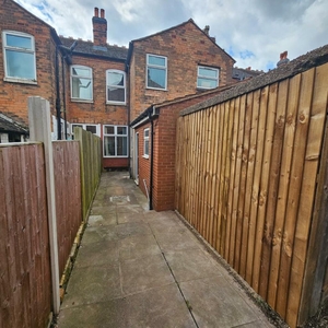 3 bedroom terraced house for rent in Church Hill Road, Birmingham, B20