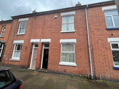 3 bedroom terraced house for rent in Cradock Road, Leicester, LE2