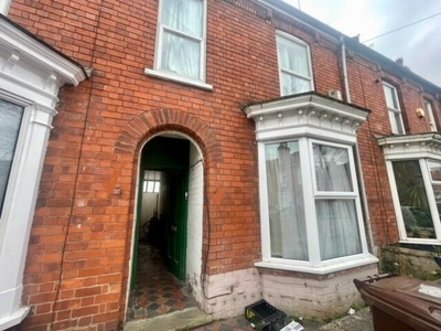 3 bedroom terraced house for rent in Kirkby Street, Lincoln, LN5 7TU, LN5