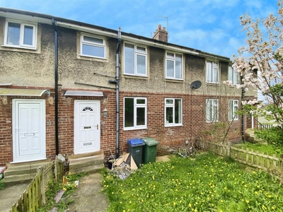 3 bedroom terraced house for rent in Owlet Road, Shipley, BD18