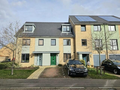 3 Bedroom Town House For Sale In Upper Cambourne, Cambridge