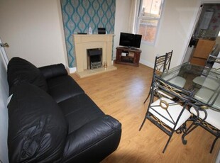 4 Bedroom House Coventry West Midlands
