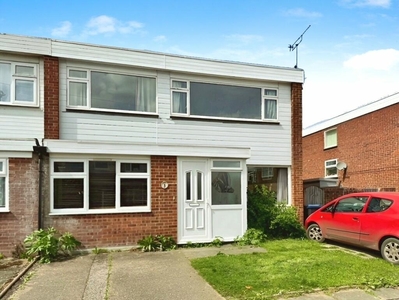 4 bedroom semi-detached house for rent in Cowdrey Place, Canterbury, Kent, CT1