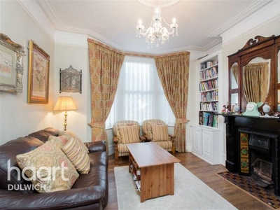 4 bedroom terraced house for rent in Gordon Road, Nunhead, SE15