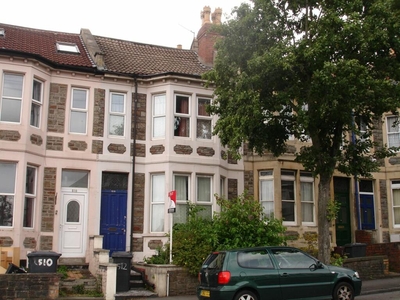 5 bedroom terraced house for rent in Gloucester Road , Horfield, Bristol, BS7