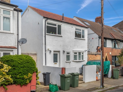 Deerhurst Road, London, SW16 3 bedroom house in London