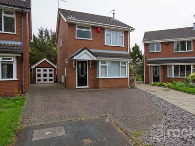 Detached house to rent in Clews Walk, Newcastle Under Lyme, Staffordshire ST5