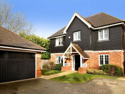 Detached house to rent in Lord Reith Place, Beaconsfield HP9