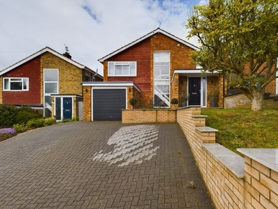 Detached house to rent in Maxwell Drive, Hazlemere, High Wycombe HP15