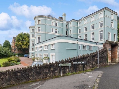 Flat to rent in Abbey Road, Malvern WR14