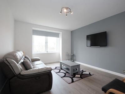 Flat to rent in Caroline Apartments, Forbes Street, Top Floor AB25