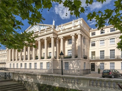 Flat to rent in Cumberland Terrace, Regent's Park, London NW1