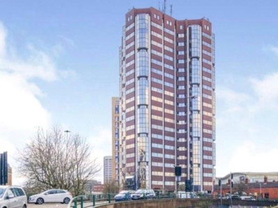 Flat to rent in Metropolitan House, Birmingham B16