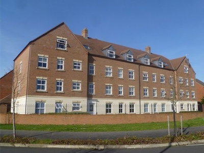 Flat to rent in James Meadow, Langley SL3
