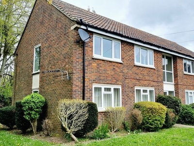 Flat to rent in Kirkby Close, Boxgrove, Chichester PO18