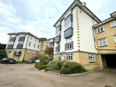 Flat to rent in Morello Gardens, Stevenage Road, Hitchin SG4
