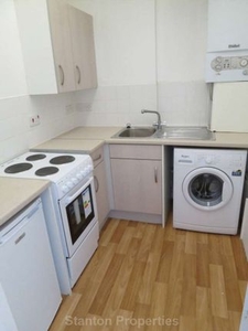 Flat to rent in Stockport Road, Levenshulme M19