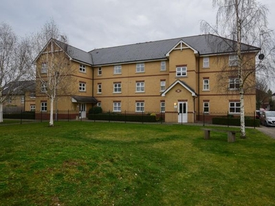 Flat to rent in Winstanley Court, Cromwell Road, Cambridge CB1