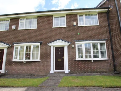 Mews house to rent in Millstone Road, Bolton BL1