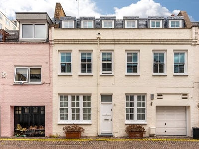 Mews house to rent in Princes Gate Mews, South Kensington, London SW7