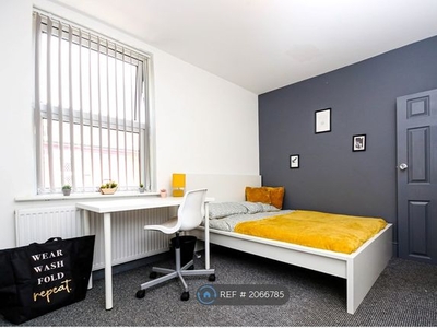 Room to rent in Gerald Road, Salford M6