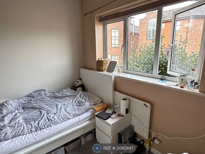 Room to rent in Old York Street, Hulme, Manchester M15