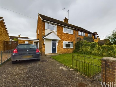Semi-detached house to rent in Sharps Close, Waddesdon, Aylesbury HP18