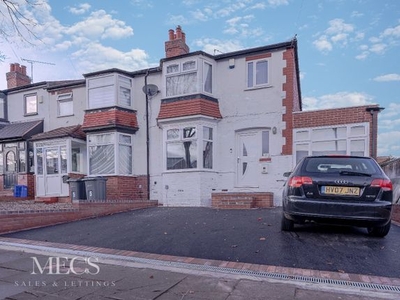 Semi-detached house to rent in Stanley Avenue, Birmingham, West Midlands B32