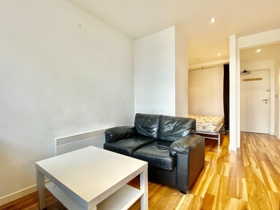 Studio apartment for rent in West Point, Leeds, West Yorkshire, LS1