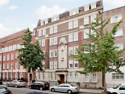 Studio flat for rent in Beaumont Street, London, W1G