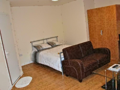 Studio flat for rent in OX2 F3 Grange Lane, Leicester, Leicestershire, LE2