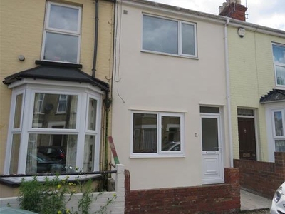 Terraced house to rent in Beaconsfield Road, Lowestoft NR33