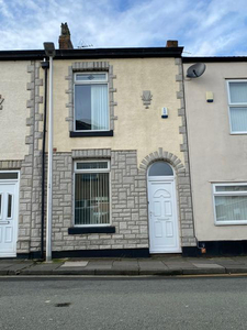 Terraced house to rent in Mersey Road, Widnes WA8