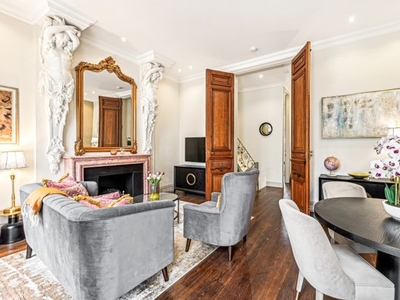 Terraced house to rent in Ovington Square, Knightsbridge SW3