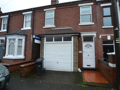 Terraced house to rent in Platts Crescent, Stourbridge DY8