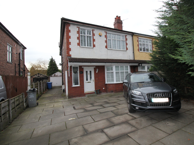 4 bedroom semi-detached house for sale in Stretford Road, Urmston,, M41