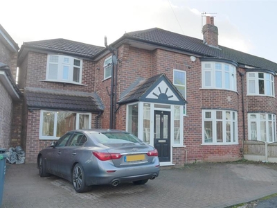 5 bedroom semi-detached house for sale in Moor Park Road, Manchester, M20