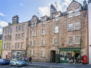 1 bed ground floor flat for sale in Old Town