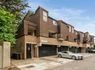 1 bedroom apartment for rent in Limes Road, Beckenham, Kent, BR3