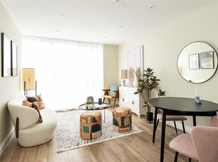 1 bedroom apartment for sale in Golden House, Power Close, Guildford, Surrey, GU1