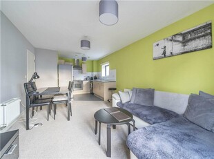 1 bedroom apartment for sale in Hillyfield, London, Walthamstow, E17