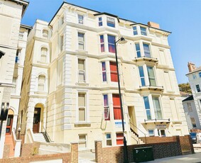 1 bedroom flat for rent in Osborne Road, Southsea, PO5 3LR, PO5