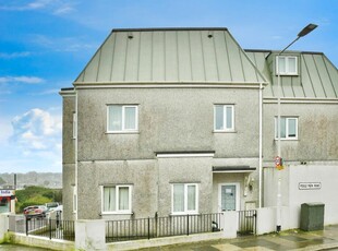 1 bedroom ground floor flat for sale in Barne Road, Plymouth, PL5