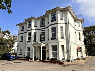 1 bedroom ground floor flat for sale in Lansdowne Road, Bournemouth, BH1