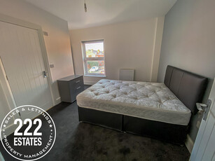 1 bedroom house share for rent in Padgate Lane Room 5, WA1