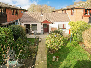 1 Bedroom Semi-detached Bungalow For Sale In East Hill Lane