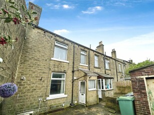 1 bedroom terraced house for sale in Blackmoorfoot Road, Huddersfield, HD4