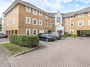 2 Bed Flat/Apartment To Rent in International Way, Sunbury On Thames, TW16 - 504