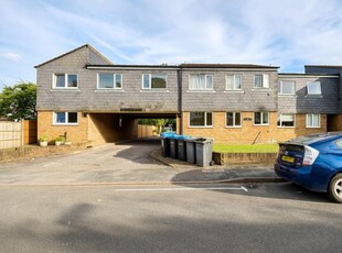 2 Bed Flat/Apartment To Rent in Staines, Surrey, TW20 - 680